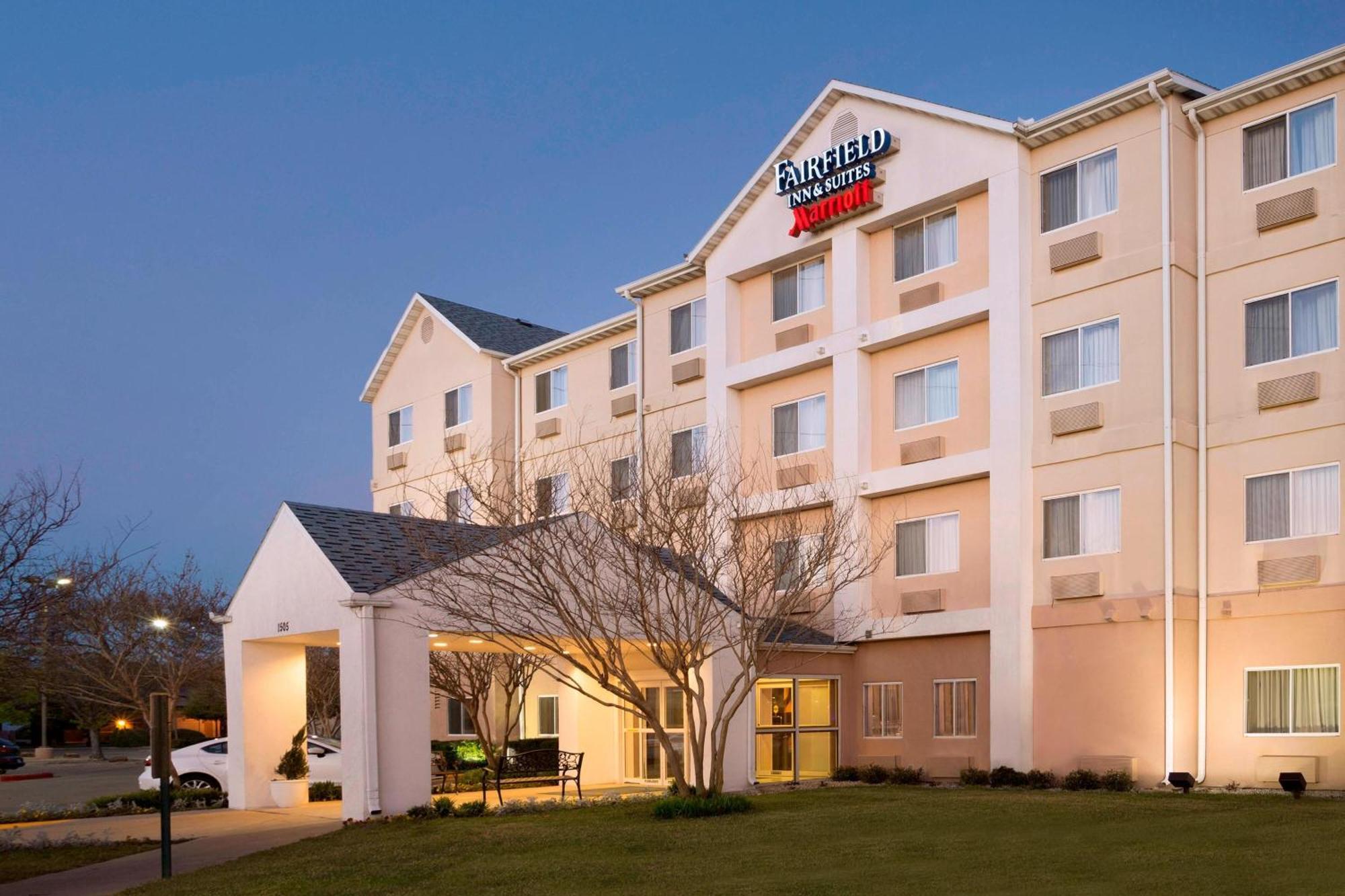 Fairfield Inn & Suites Fort Worth University Drive Luaran gambar